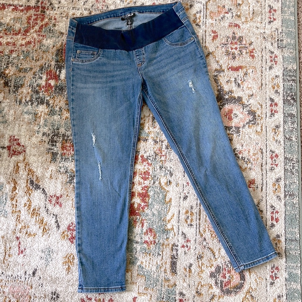 Indigo Blue Maternity Crop Jean
